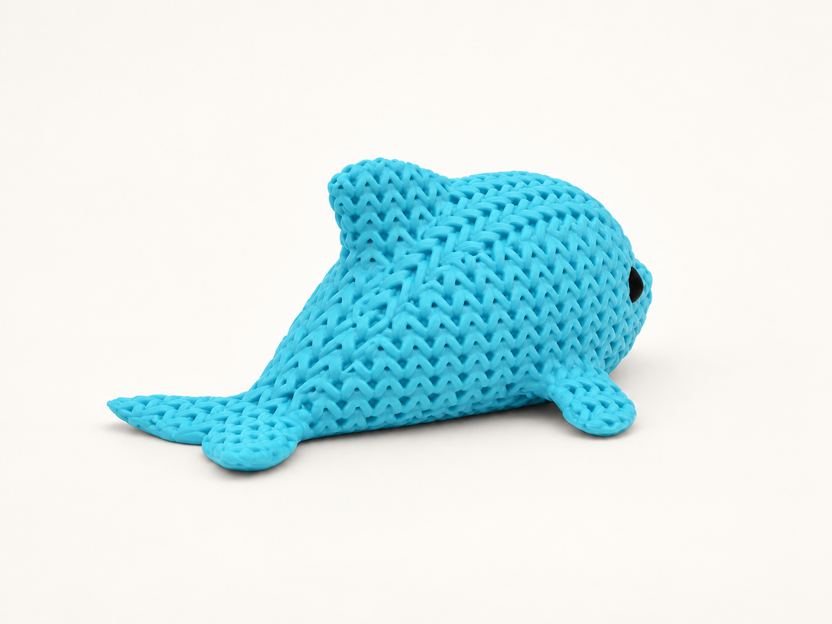 Dolly the dolphin — studio product image, view 3